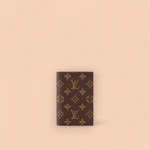 LV 可個人化訂製護照封套-M64502