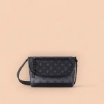 LV Pulse Monogram Eclipse Reverse郵差包-M12681
