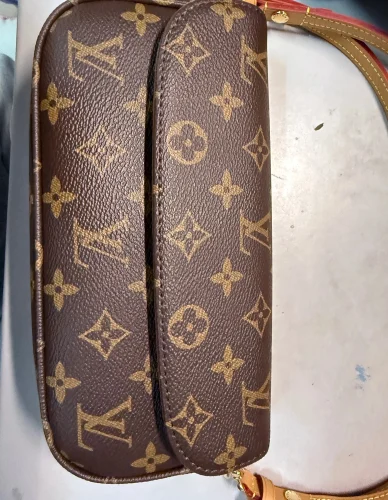 高仿精品 LV Wallet on Chain Ivy Monogram 鏈條麻將包包-M81911 photo review