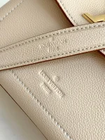 LV LockMe Ever Mini 鏈條 斜挎 斜揹包-M21052：圖片 14
