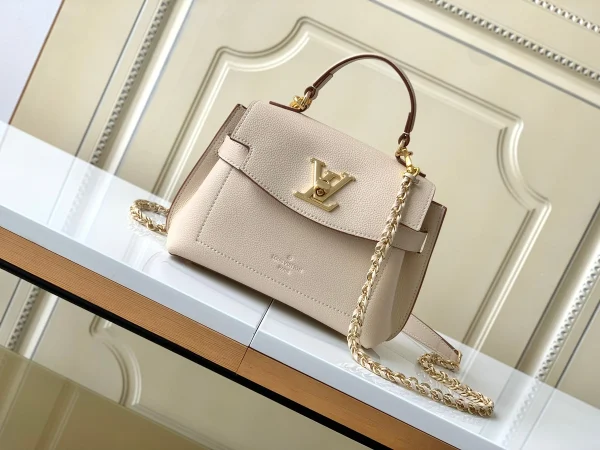 LV LockMe Ever Mini 鏈條 斜挎 斜揹包-M21052：圖片 9