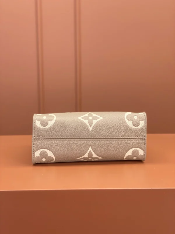 LV OnTheGo BB mini 灰色雙面托特購物袋-M47054：圖片 12