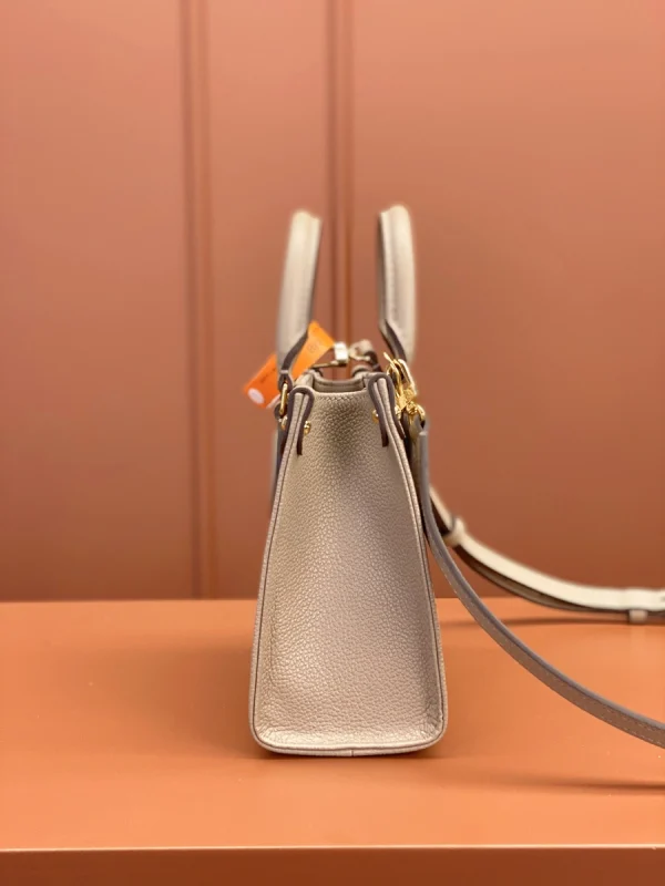 LV OnTheGo BB mini 灰色雙面托特購物袋-M47054：圖片 9