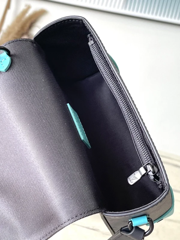 LV Steamer Monogram epi可穿戴式郵差男包-M11496：圖片 10
