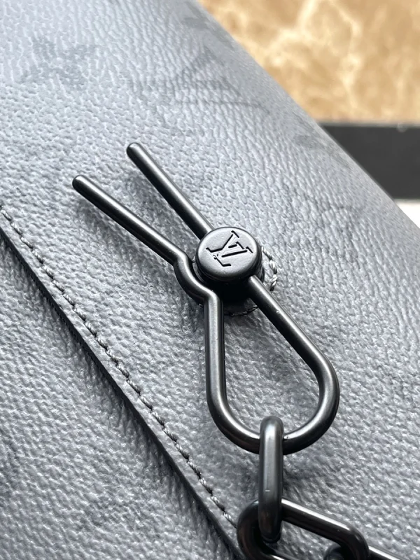 LV Steamer Monogram epi可穿戴式郵差男包-M11496：圖片 6