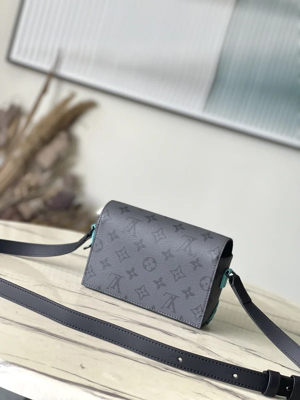 LV Steamer Monogram epi可穿戴式郵差男包-M11496：圖片 4