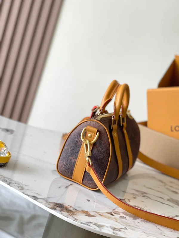 LV Keepall Bandoulière 25 Monogram 旅行登機包-M11542：圖片 9