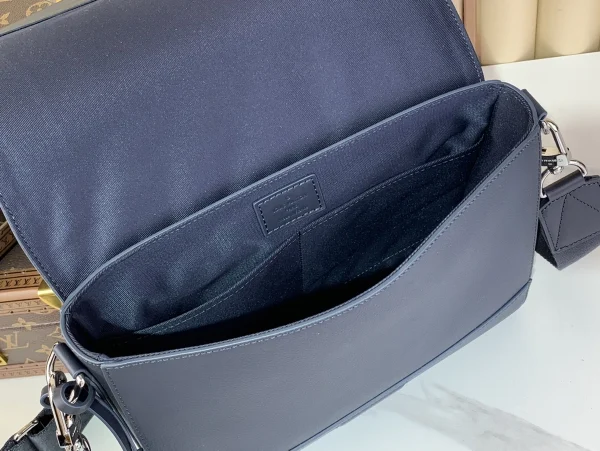 LV Takeoff Messenger MM 男 斜挎包-M11599：圖片 9
