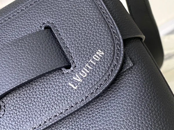 LV Steamer 斜背包-M11607：圖片 10