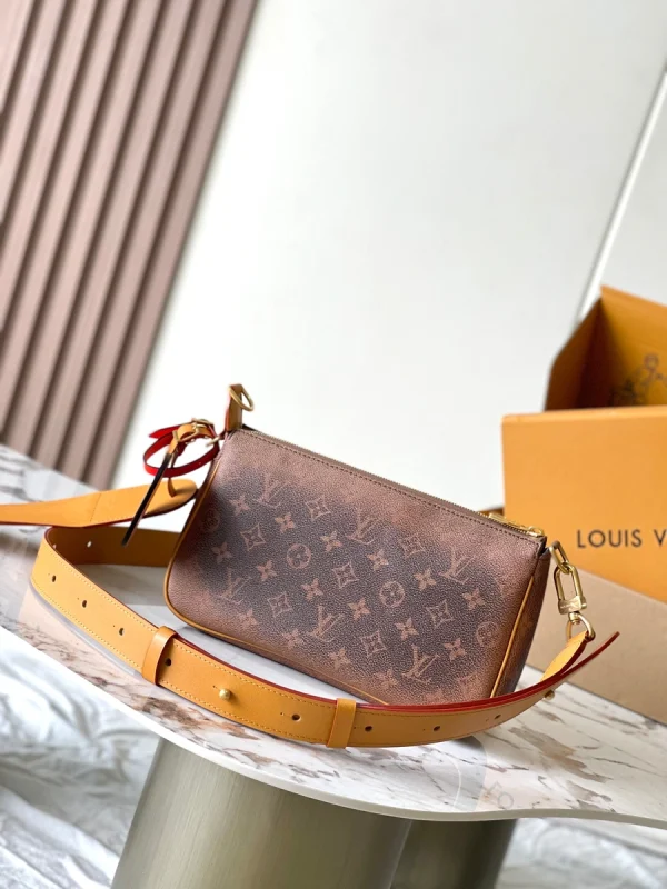 LV Pochette Accessoire XL Monogram 斜揹包-M11623：圖片 7