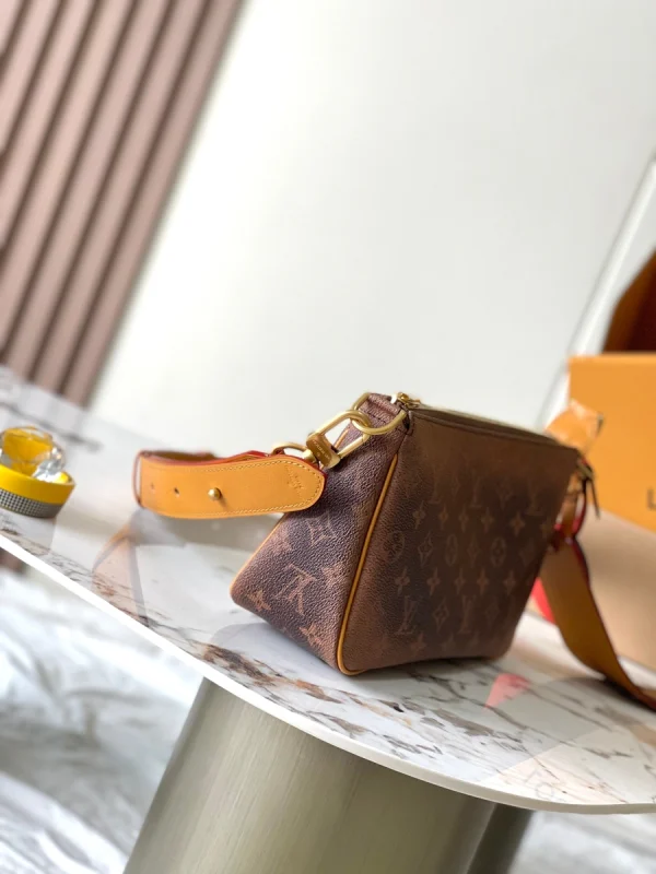 LV Pochette Accessoire XL Monogram 斜揹包-M11623：圖片 6