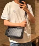 LV Pochette Accessoire XL Monogram 斜揹包 -M11741：圖片 3