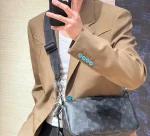LV Pochette Accessoire XL Monogram 斜揹包 -M11741：圖片 5