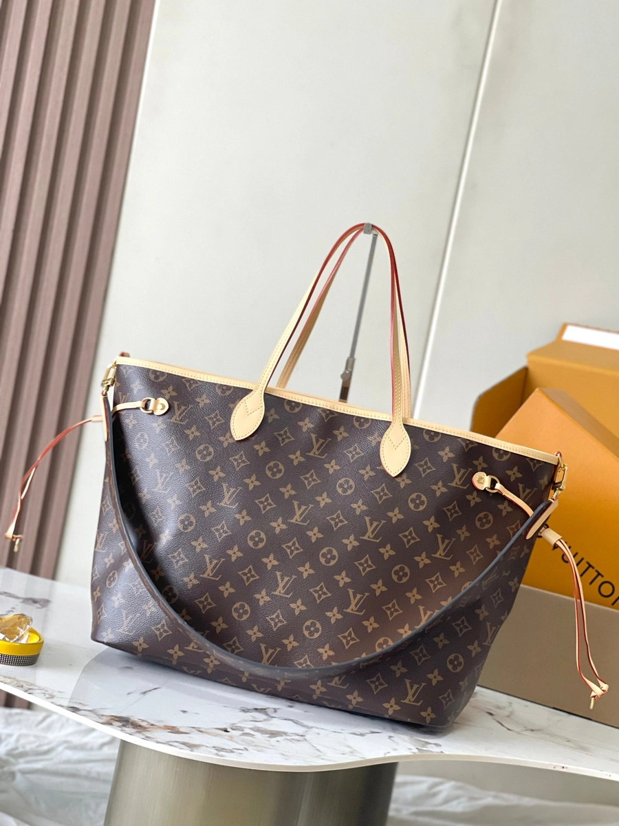LV新款雙面設計Neverfull Bandoulière Inside Out GM Monogram包包-M11948