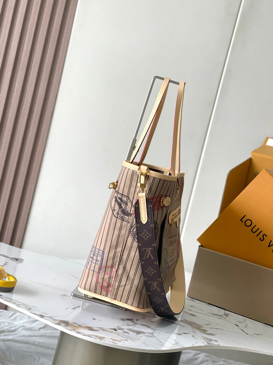LV新款雙面設計Neverfull Bandoulière Inside Out GM Monogram包包-M11948