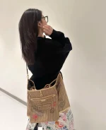 LV新款雙面設計Neverfull Bandoulière Inside Out GM Monogram包包-M11948：圖片 3