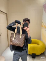 LV 2024 秋冬時裝秀系列Piano Monogram 水桶包-M12095：圖片 2