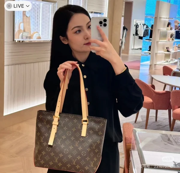 LV 2024 秋冬時裝秀系列Piano Monogram 水桶包-M12095：圖片 3