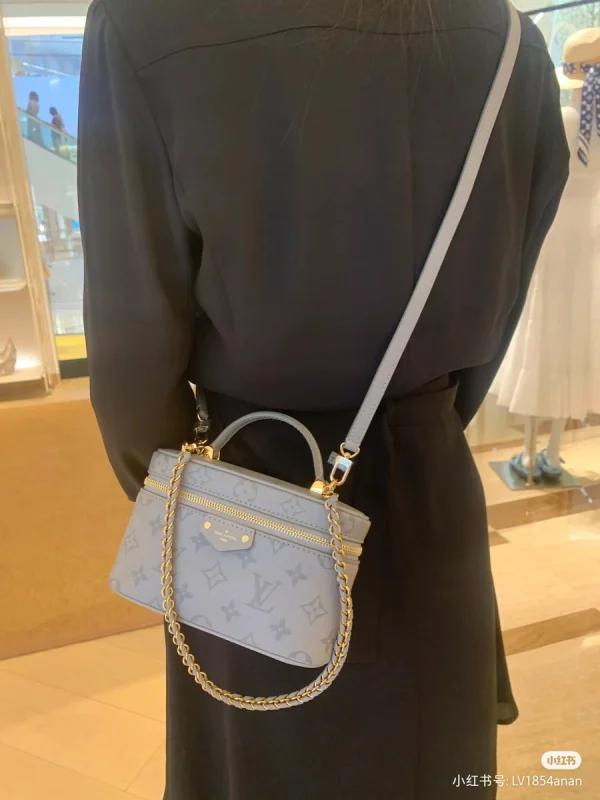 LV 2024 秋冬時裝秀系列Vanity Chain Pouch 化妝盒 化妝袋-M12427：圖片 3
