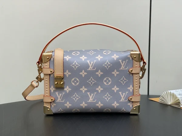 LV 2024 秋冬時裝秀系列Side Trunk MM 小盒子包-M12428：圖片 7