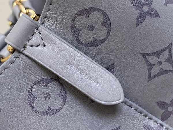 LV 2024 秋冬時裝秀系列Néonoé BB Monogram Ink 水桶包-M12749：圖片 17