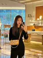 LV Wallet on Chain Ivy Monogram epi 鏈條包 斜揹包-M12758：圖片 6