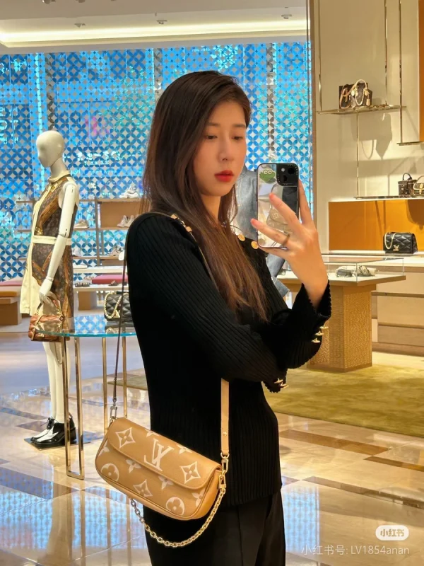 LV Wallet on Chain Ivy Monogram epi 鏈條包 斜揹包-M12758：圖片 3