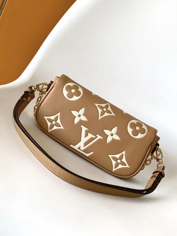 LV Wallet on Chain Ivy Monogram epi 鏈條包 斜揹包-M12758：圖片 8