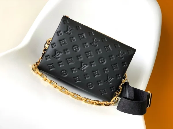 LV Coussin PM Monogram 手拿 斜背包 -M21260：圖片 2