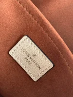 LV Hand It All PM Mahina小牛皮 鏈條包 斜揹包-M24255：圖片 6