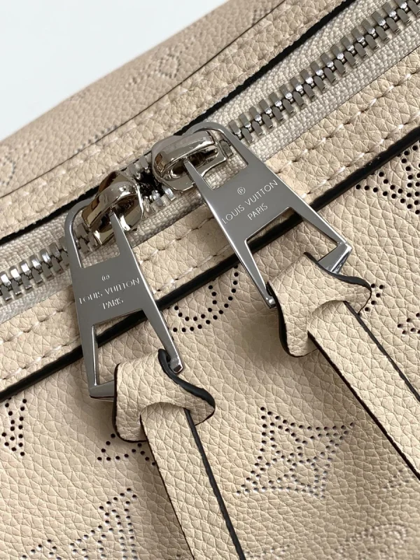LV Hand It All PM Mahina小牛皮 鏈條包 斜揹包-M24255：圖片 10