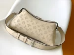 LV Hand It All PM Mahina小牛皮 鏈條包 斜揹包-M24255：圖片 3