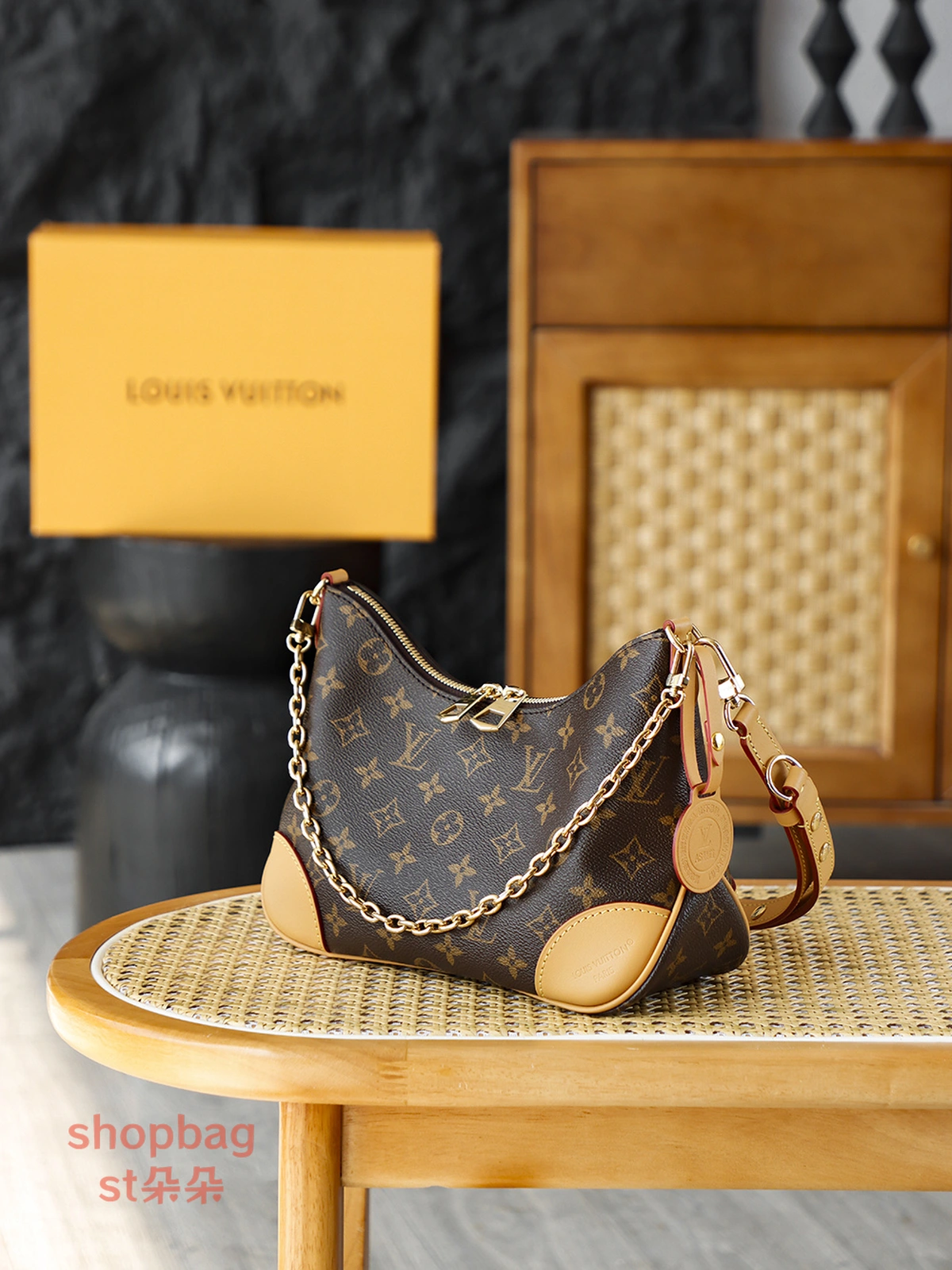 高仿精品 LV Boulogne Monogram 黃牛角包-M45832 4 高仿包LV精品