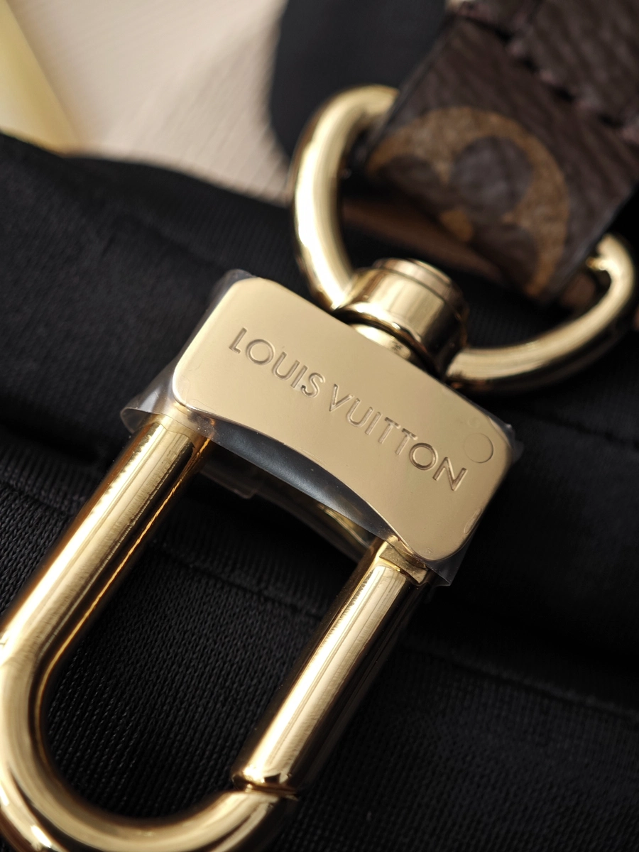 LV OnTheGo East West Monogram手提包 肩帶托特包-M46653 24 LV OnTheGo East West Monogram手提包 肩帶托特包-M46653