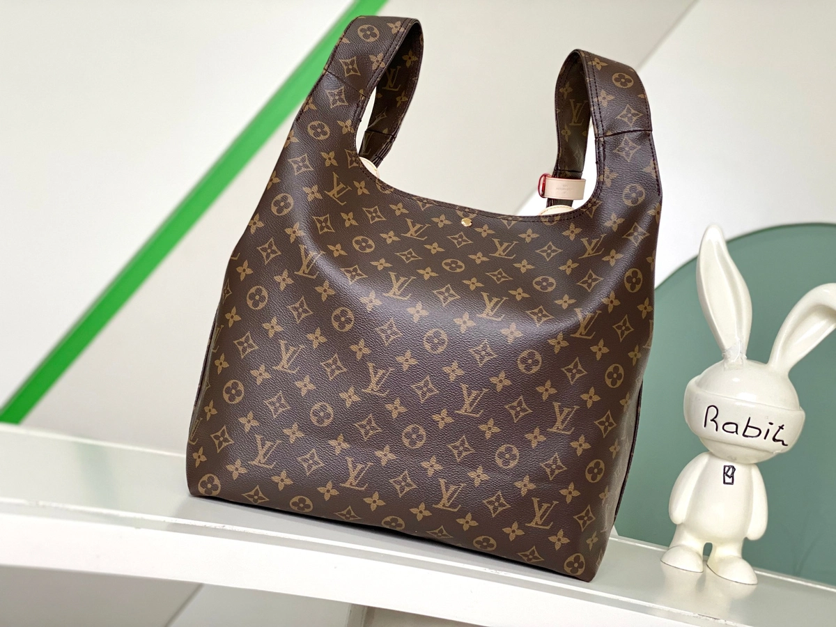 LV Atlantis GM Monogram 購物包袋-M46817 3 LV Atlantis GM Monogram 購物包袋-M46817