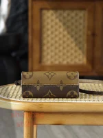 LV OnTheGo BB Monogram 托特 購物包包-M46839：圖片 6