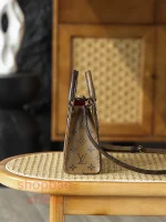 LV OnTheGo BB Monogram 托特 購物包包-M46839：圖片 3