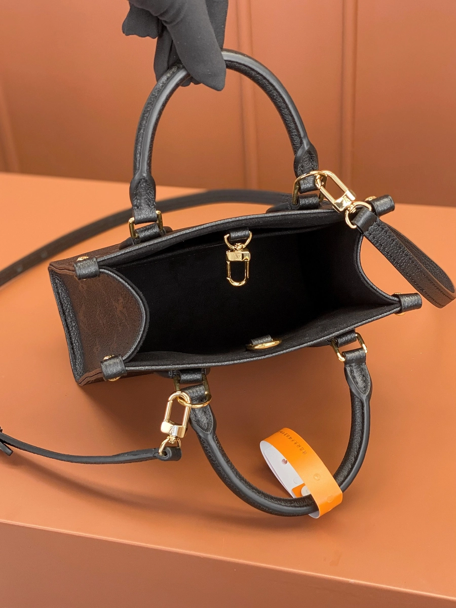 LV OnTheGo BB Monogram EPI 托特包購物包包-M46993 8 LV OnTheGo BB Monogram EPI 托特包購物包包-M46993