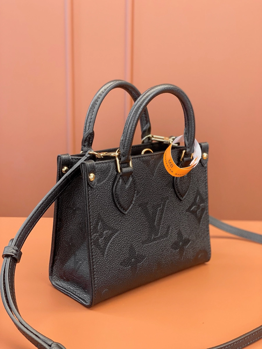 LV OnTheGo BB Monogram EPI 托特包購物包包-M46993 5 LV OnTheGo BB Monogram EPI 托特包購物包包-M46993