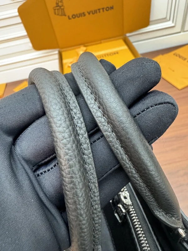 LV Bella 黑色打孔花 雙手提托特包包-M59200：圖片 24