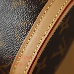 高仿 LV Fold Me Pouch Monogram 隨身包-M80874：圖片 12