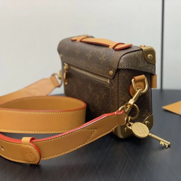 LV Soul Trunk 包 Monogram 斜揹包-M11535：圖片 10