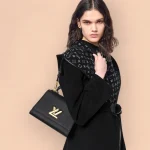 LV Twist One Handle PM Taurillon 斜挎包-M57093：圖片 3