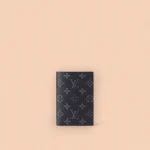 LV 男士牛皮黑花照封套 -M64501