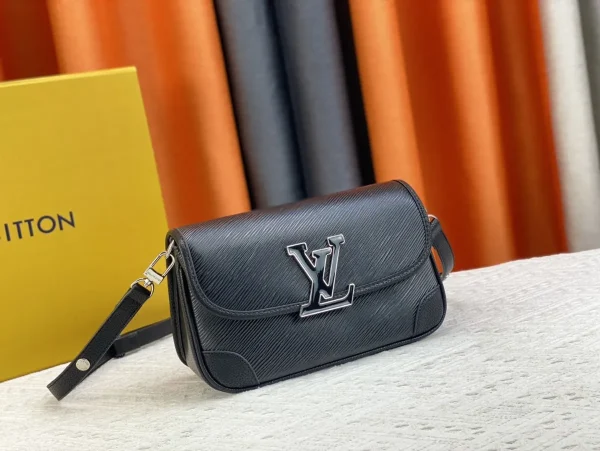 LV Buci Epi 斜背袋-M59386：圖片 2