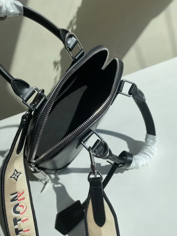 LV Alma BB Epi 貝殼包 -M59217：圖片 5