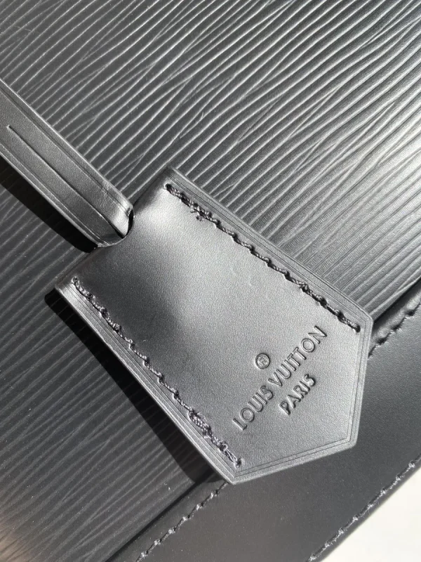 LV Alma BB Epi 貝殼包 -M59217：圖片 9