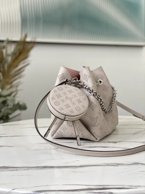 LV Bella Monogram 打孔通花 水桶袋-M57201：圖片 4