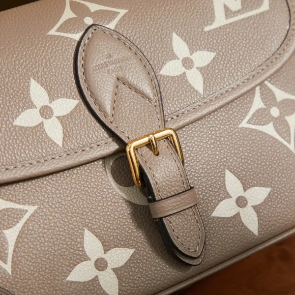 LV Diane Monogram epi 長形包包包-M46583：圖片 7