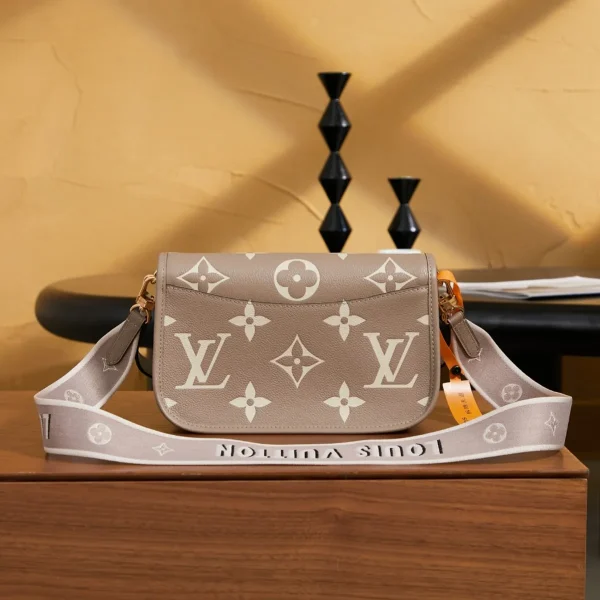LV Diane Monogram epi 長形包包包-M46583：圖片 3